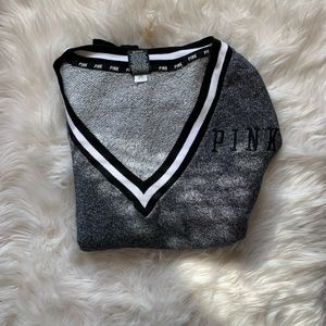 PINK deep v-next long sweater